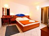 Fontana Resort pokoje s polopenzí - pokoje Superior - Jelsa (ostrov Hvar) - 101 CK Zemek - Chorvatsko